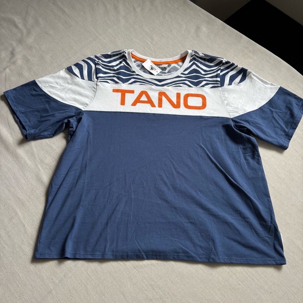 NWT Star Wars Her Universe TANO Graphic Tee Women’s XL Blue White